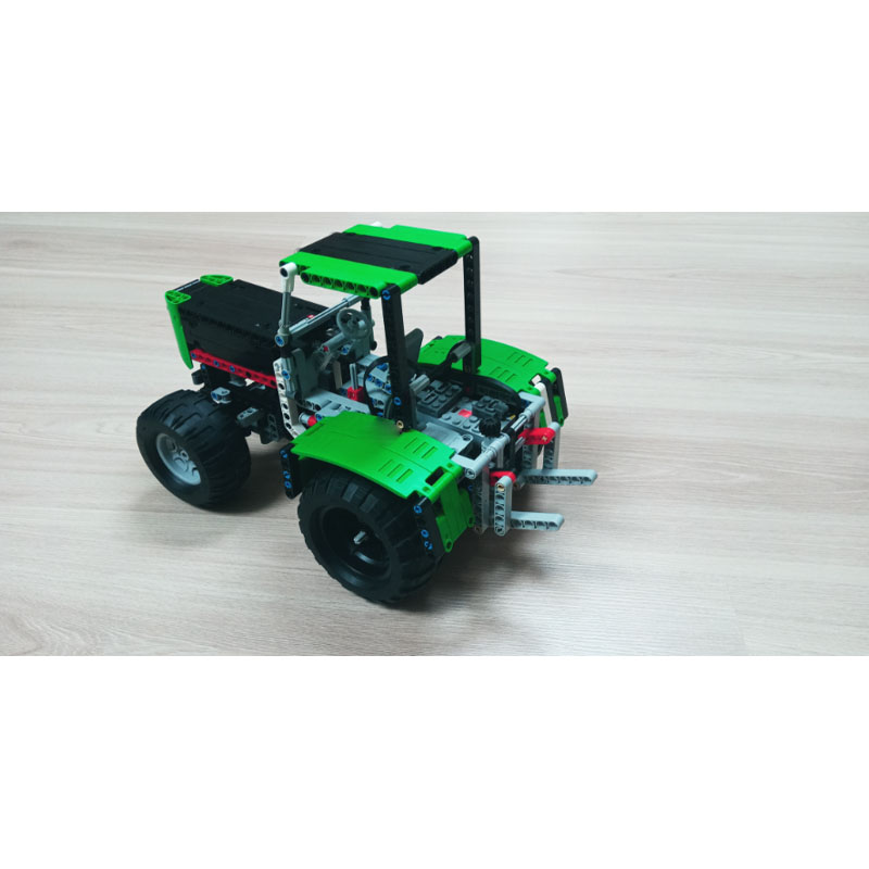 MOC-80667 Trator Agrícola Urba - Urban Farming Usa avaliação e preço